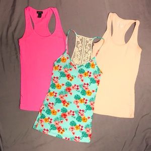 3 Rue 21 Racerback Tanks, Sz Sm.